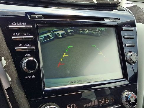 Used 2018 Nissan Murano S AWD/4WD image 19