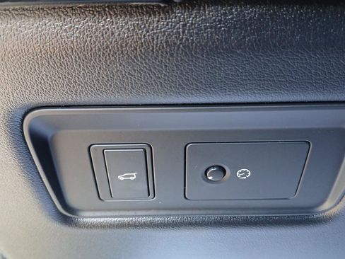 Used 2018 Land Rover Range Rover Long Wheelbase Supercharged image 13