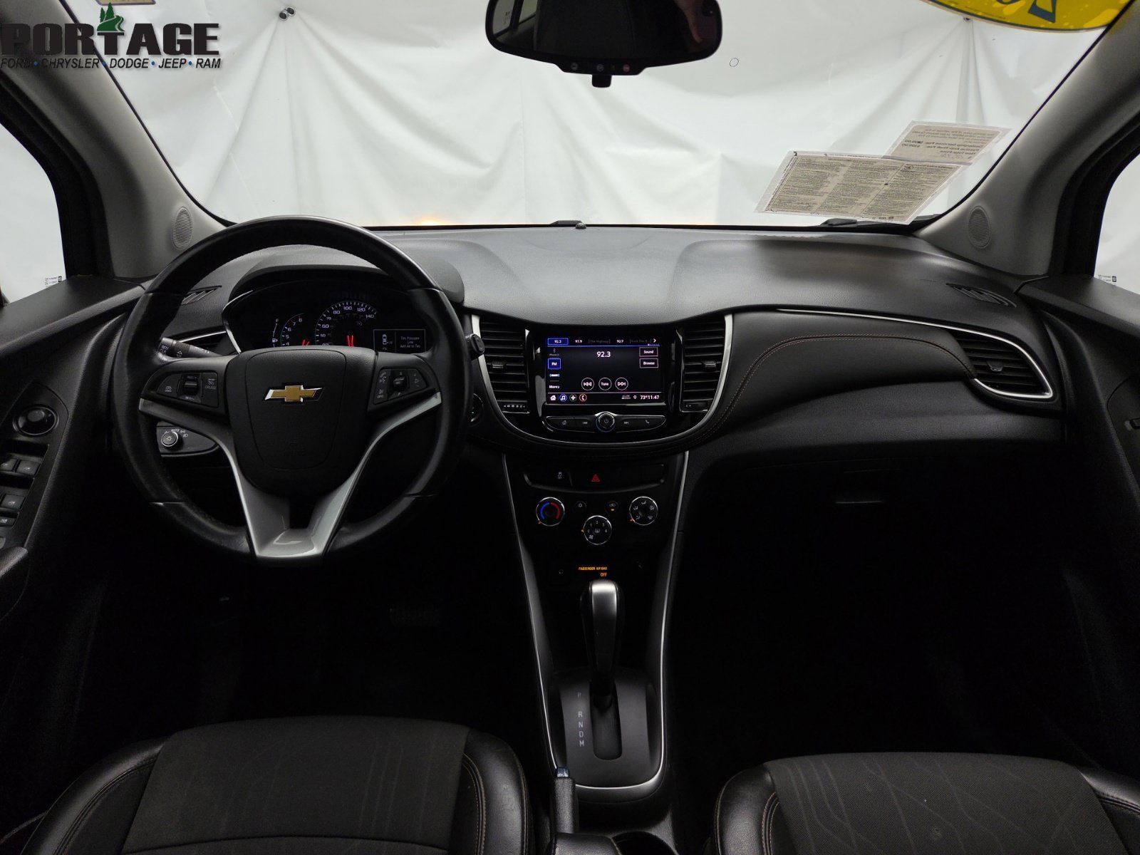 Used 2022 Chevrolet Trax LT w/ LT Convenience Package AWD/4WD image 16