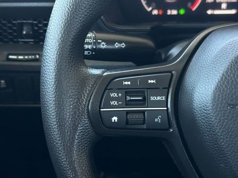 Used 2024 Honda CR-V LX image 29