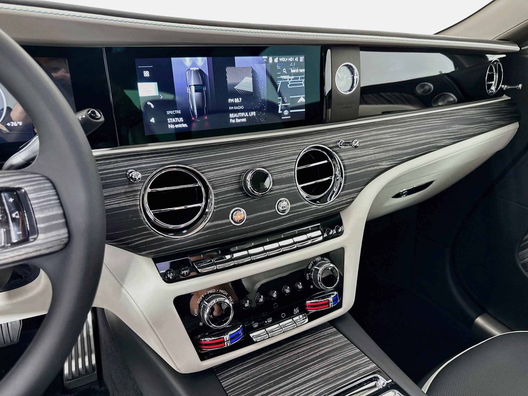 New 2026 Rolls-Royce Spectre w/ Spectre Enhancement Package AWD/4WD image 13