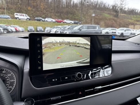 New 2025 Mitsubishi Outlander ES image 20