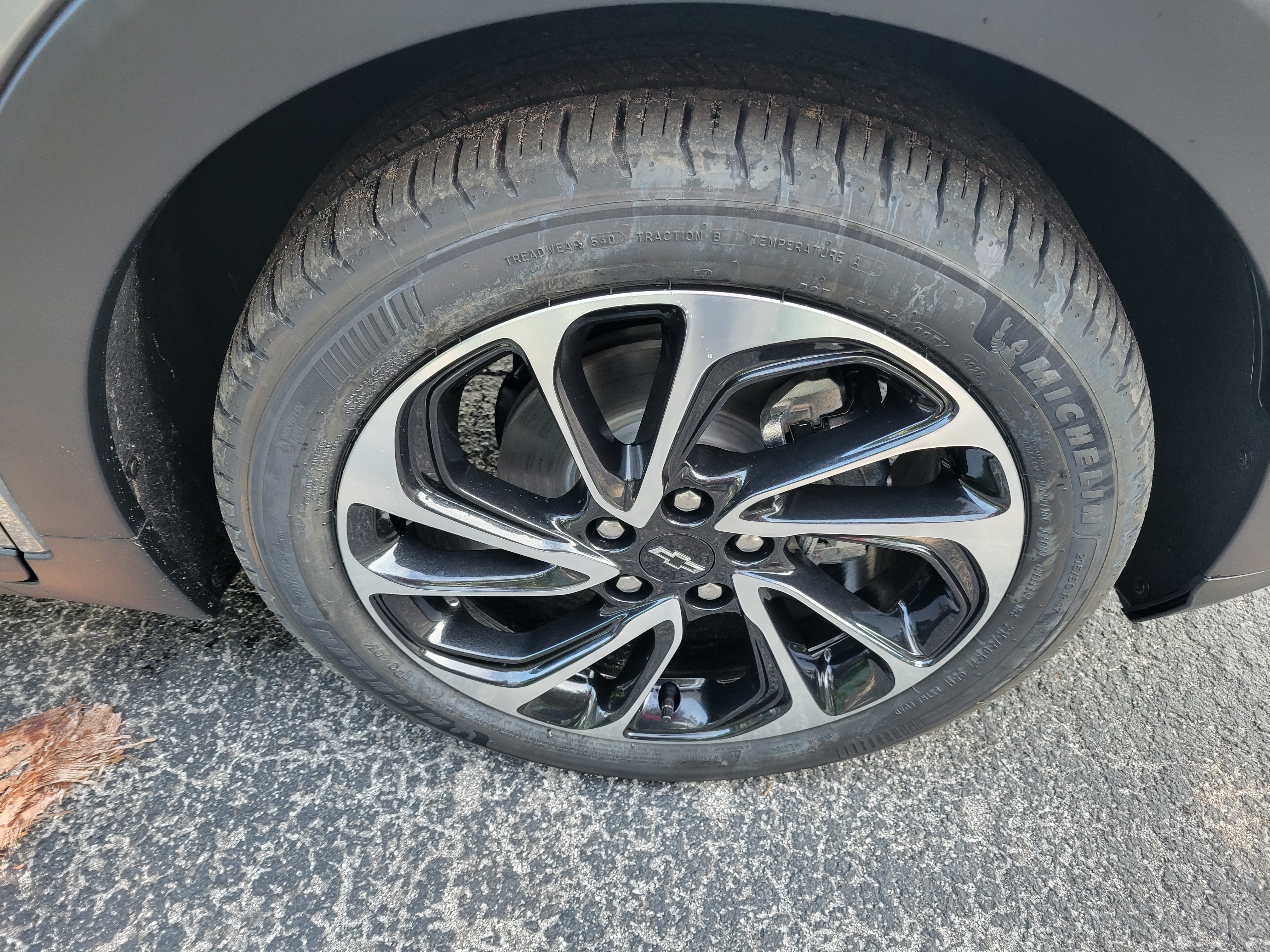 New 2027 Chevrolet Bolt LT w/ Super Cruise Package FWD image 37
