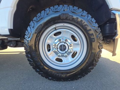 Used 2024 Ford F250 XL w/ XL Chrome Package AWD/4WD image 29