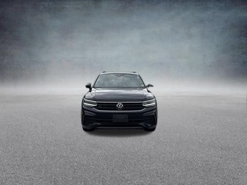 Used 2023 Volkswagen Tiguan SE R-Line AWD/4WD image 8