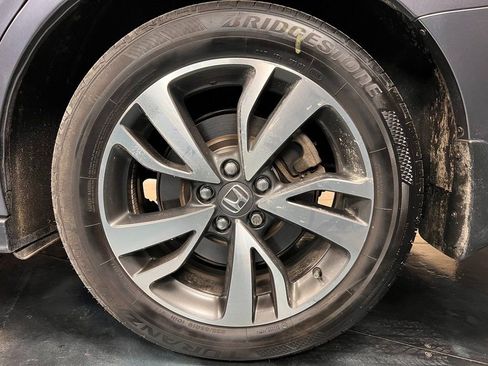 Used 2024 Honda Odyssey Touring image 25