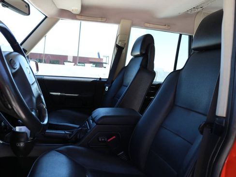 Used 2004 Land Rover Discovery S AWD/4WD image 10