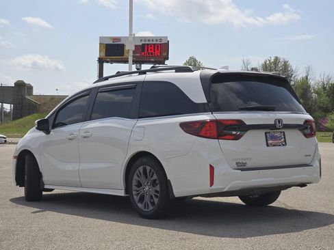 Used 2025 Honda Odyssey Touring image 21