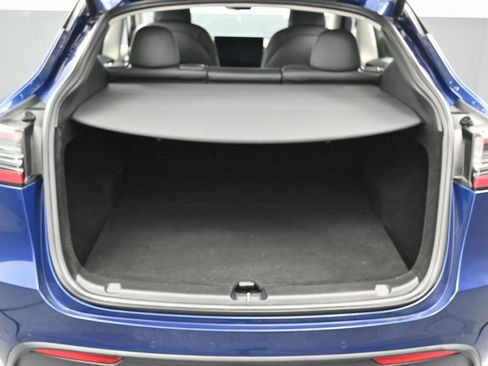Used 2022 Tesla Model Y Performance image 16