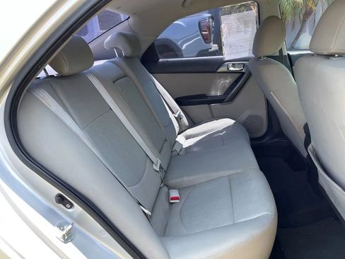 Used 2013 Kia Forte EX image 21