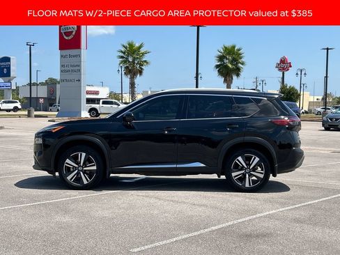 Used 2021 Nissan Rogue SL FWD image 2