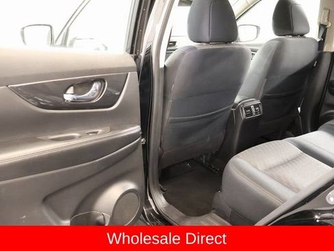 Used 2017 Nissan Rogue S AWD/4WD image 29