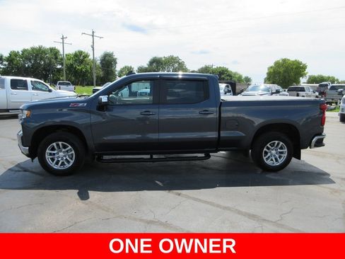 Used 2021 Chevrolet Silverado 1500 LT AWD/4WD image 10