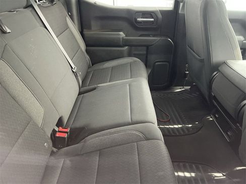 Used 2022 Chevrolet Silverado 1500 Custom image 10
