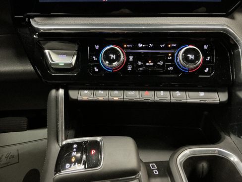 Used 2023 GMC Sierra 1500 Denali AWD/4WD image 17