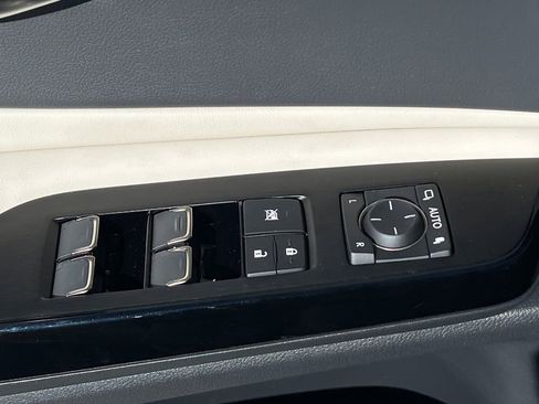 New 2025 Lexus ES 350 w/ Premium Package image 11