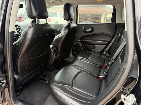 Used 2018 Jeep Compass Limited w/ Navigation Group image 16