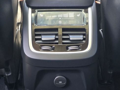 Used 2023 Volvo XC90 T8 Core image 26