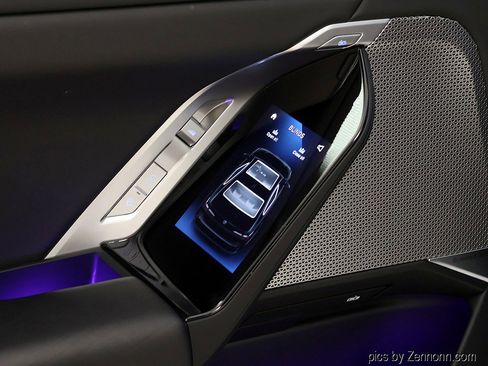 Certified 2023 BMW 760i xDrive image 31