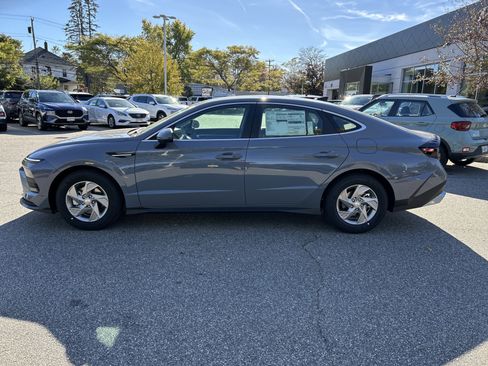 New 2026 Hyundai Sonata SE image 2