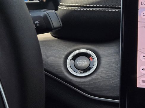 New 2025 Jeep Grand Cherokee Limited image 19