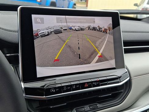 New 2026 Jeep Compass Limited image 14