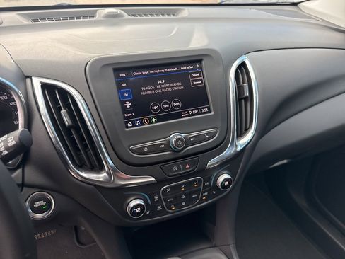 Used 2024 Chevrolet Equinox LT image 22