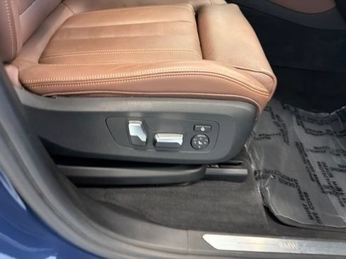Used 2019 BMW X5 xDrive40i w/ Convenience Package AWD/4WD image 18