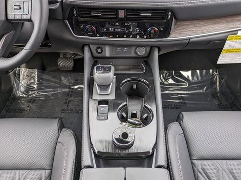 New 2026 Nissan Rogue Platinum w/ Platinum Premium Package image 20