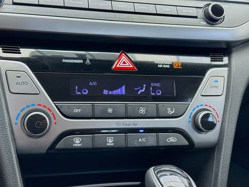 Used 2018 Hyundai Elantra Value Edition FWD image 12