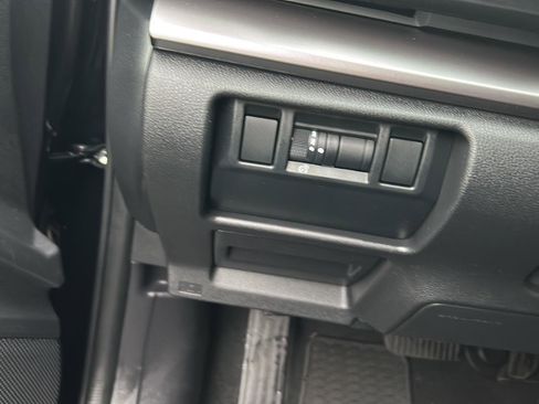 Used 2024 Subaru Impreza 2.0i image 41