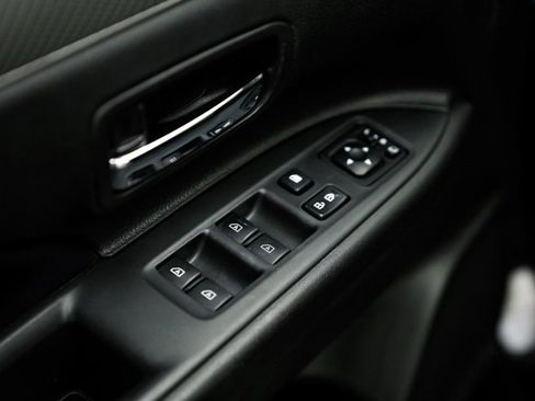 Used 2019 Mitsubishi Outlander SEL image 29