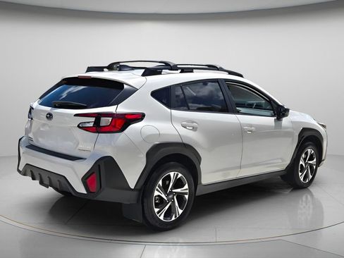 Used 2024 Subaru Crosstrek 2.0i Premium AWD/4WD image 6