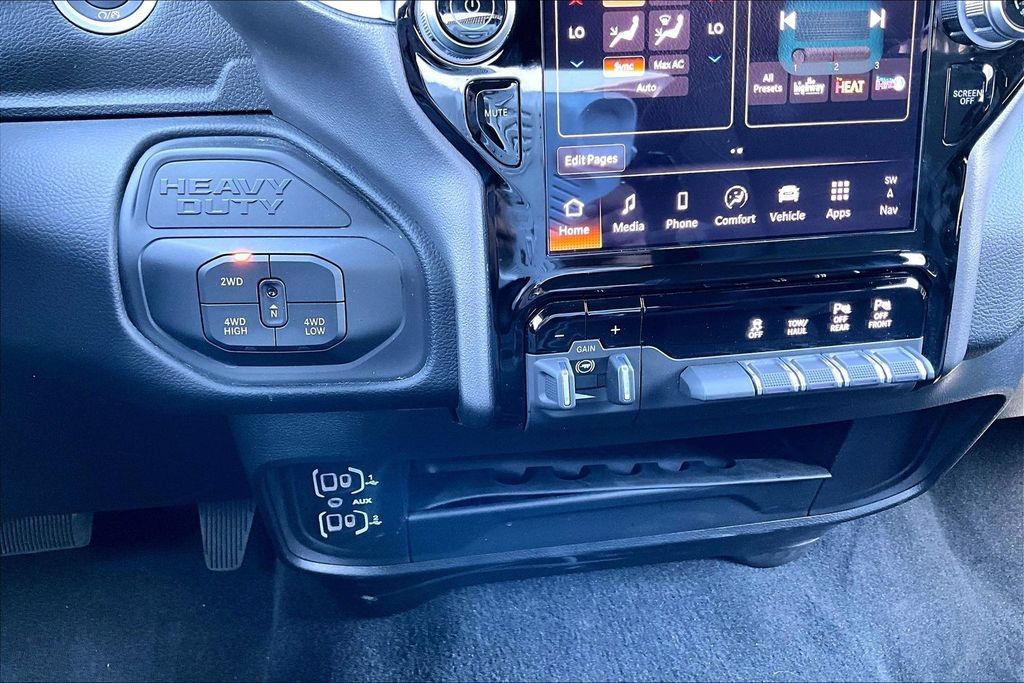 Certified 2026 RAM 2500 Big Horn AWD/4WD image 11