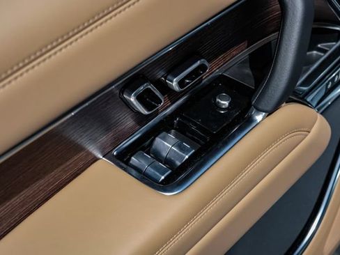 New 2026 Land Rover Range Rover SE AWD/4WD image 52