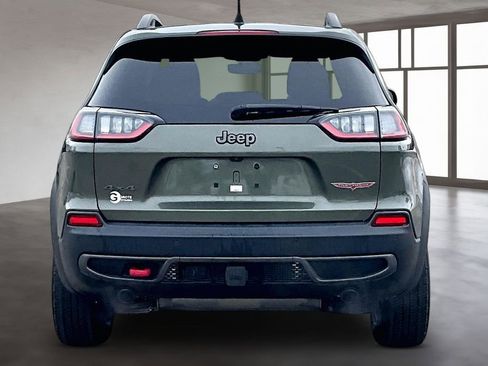 Used 2019 Jeep Cherokee Trailhawk image 5