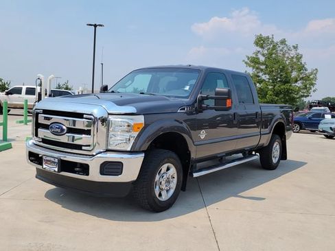 Used 2015 Ford F350 XLT w/ Camper Package AWD/4WD image 4