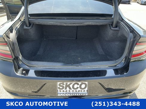 Used 2022 Dodge Charger SXT w/ Plus Group RWD image 21