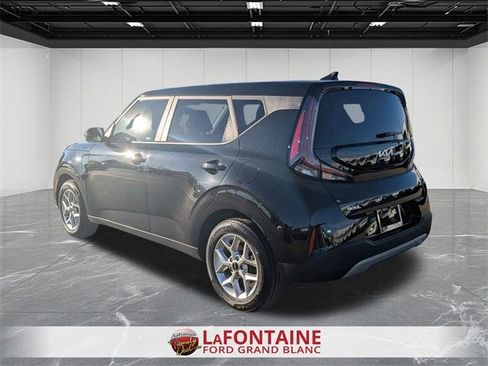 Used 2024 Kia Soul LX w/ Option Group 015 image 3
