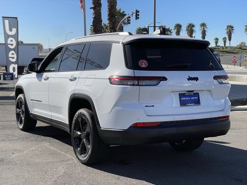 New 2025 Jeep Grand Cherokee L Altitude image 4