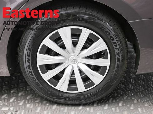 Used 2023 Toyota Camry LE FWD image 8