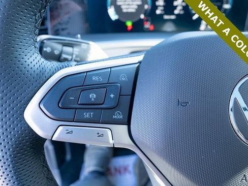 New 2026 Volkswagen Tiguan SE R-Line image 24