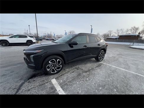 Certified 2024 Chevrolet Trax RS w/ Driver Confidence Package image 4