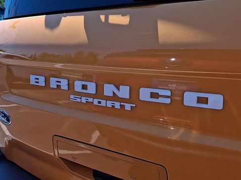 Used 2022 Ford Bronco Sport Outer Banks w/ Tech Package AWD/4WD image 9