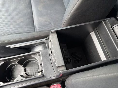 Used 2010 MAZDA MAZDA3 i Sport FWD image 21