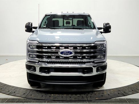 New 2026 Ford F250 Lariat w/ Chrome Package image 2