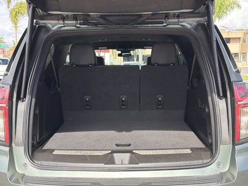 Used 2023 Chevrolet Suburban Premier image 27