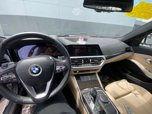 Used 2021 BMW 330i Sedan w/ Convenience Package RWD image 6