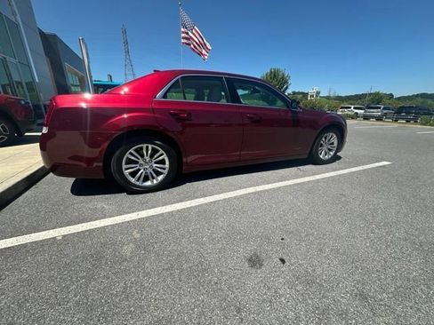 Used 2020 Chrysler 300 Touring L w/ Quick Order Package 2EF RWD image 7