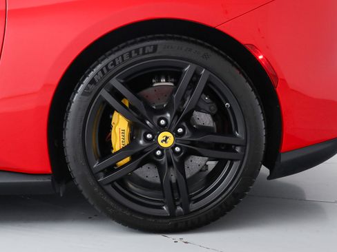 Certified 2023 Ferrari Portofino M image 43